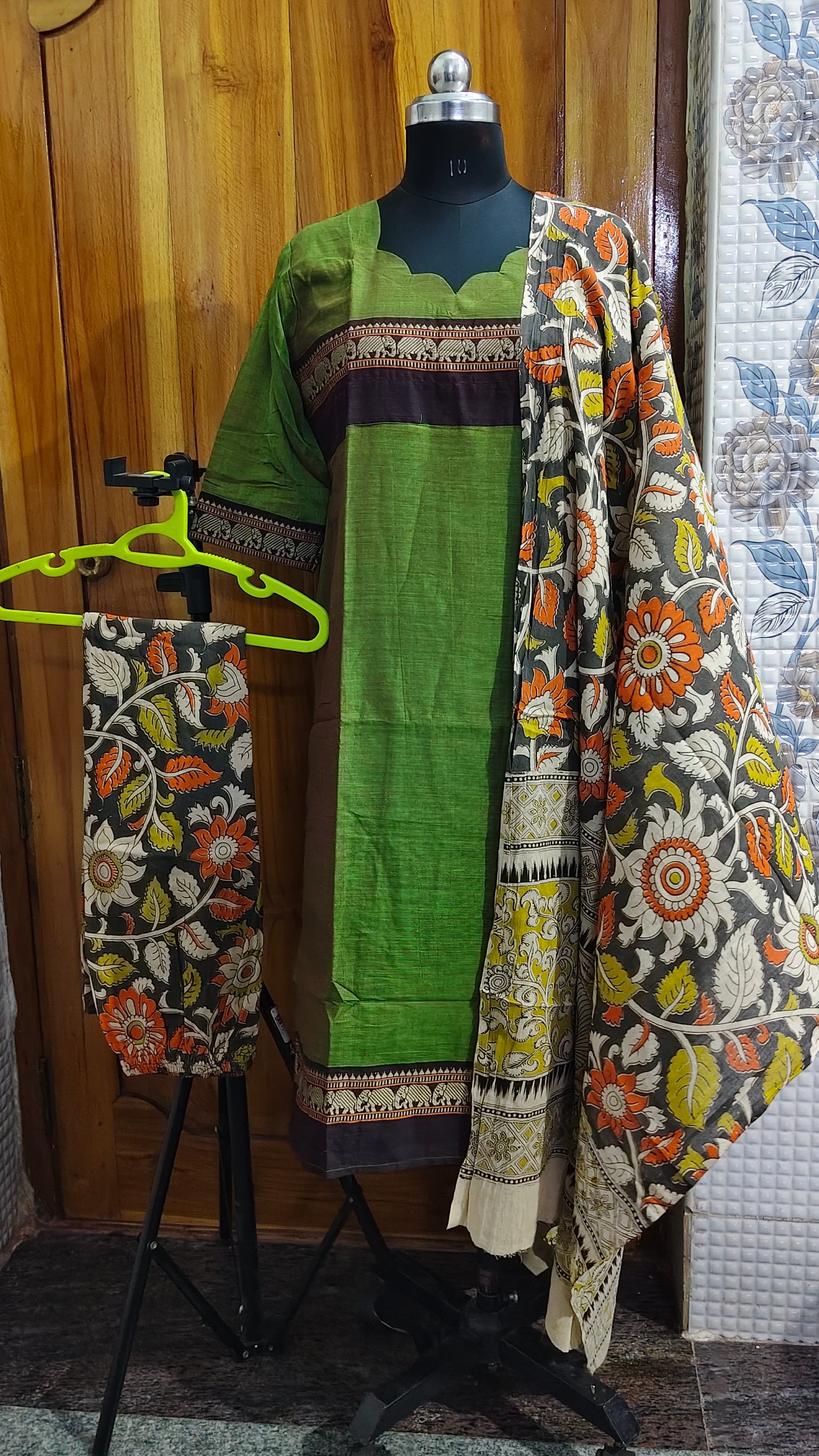 FESTIVALCOLLECTIONS024